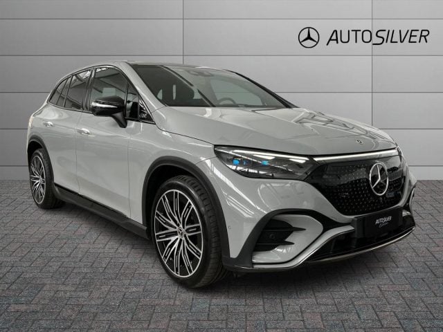 Mercedes-Benz EQE SUV 350 4MATIC AMG Line Premium Plus, del 2023, 23.539 km, in vendita a Verona (VR)