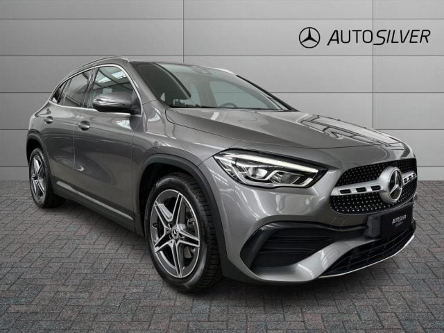 Mercedes-Benz GLA 200 d Automatic Premium, del 2022, 88.480 km, in vendita a Verona (VR)