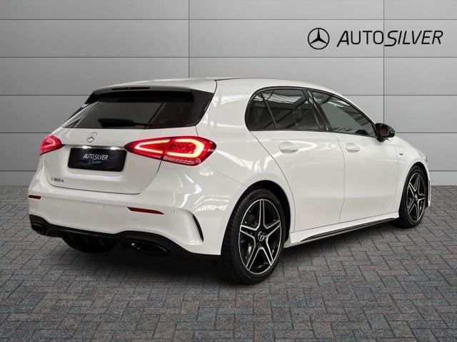Mercedes-Benz A 180 d Automatic Premium Night edition - foto 2 di 4