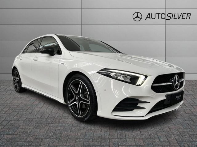 Mercedes-Benz A 180 d Automatic Premium Night edition, del 2022, 39.346 km, in vendita a Verona (VR)