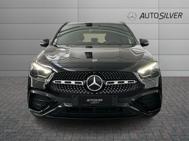 Mercedes-Benz GLA 200 Automatic AMG Line Advanced Plus - foto 3 di 4
