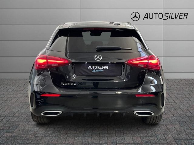 Mercedes-Benz A 250 e hybrid EQ AMG Line Advanced Plus - foto 4 di 4