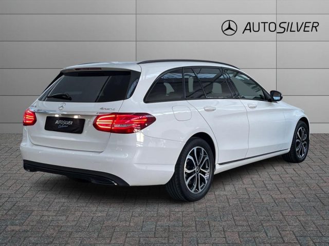 Mercedes-Benz C 220 d S.W. 4Matic Auto Sport Plus - foto 2 di 4