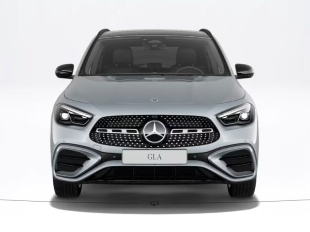 Mercedes-Benz GLA 180 Automatic AMG Line Advanced Plus - foto 3 di 4