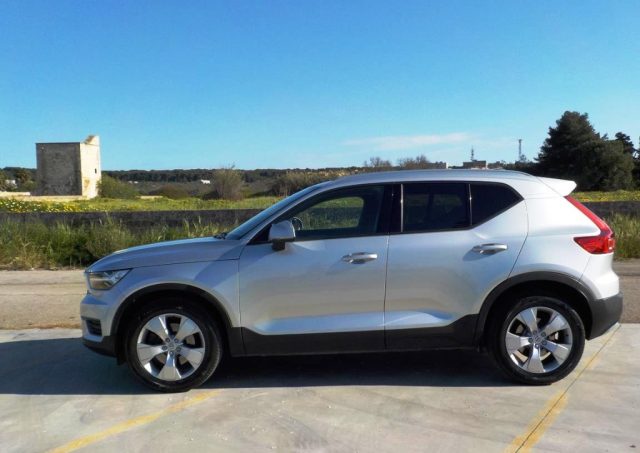Volvo XC40 D4 AWD Geartronic, del 2018, 92.000 km, in vendita a Gallipoli (LE)
