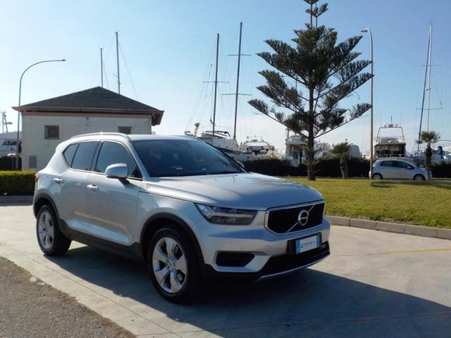 Volvo XC40 D4 AWD Geartronic, del 2018, 92.000 km, in vendita a Gallipoli (LE)