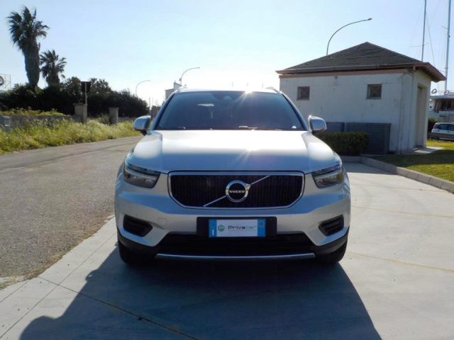 Volvo XC40 D4 AWD Geartronic - foto 2 di 43