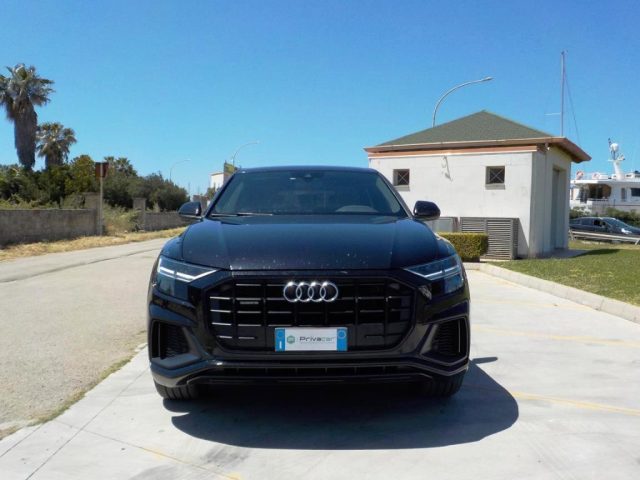 Audi Q8 50 TDI 286 CV quattro tiptronic - foto 2 di 4
