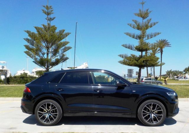 Audi Q8 50 TDI 286 CV quattro tiptronic - foto 4 di 4