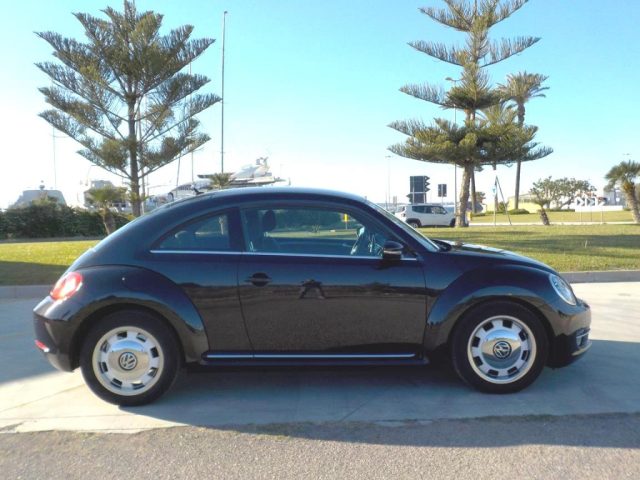 Volkswagen Maggiolino 1.6 TDI Design - foto 4 di 4