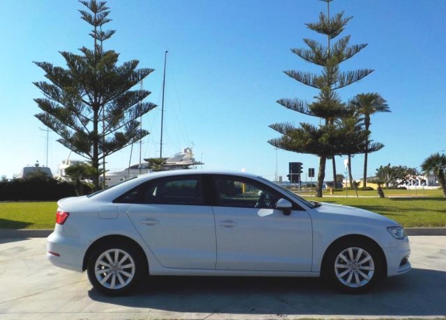 Audi A3 Sedan 1.6 TDI clean diesel Young - foto 4 di 4