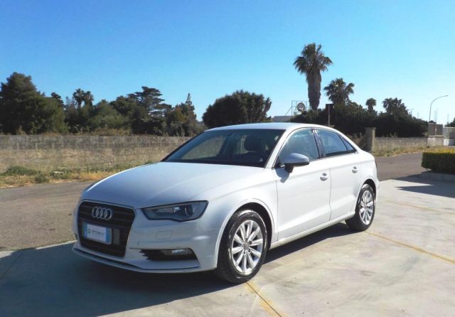 Audi A3 Sedan 1.6 TDI clean diesel Young - foto 3 di 4