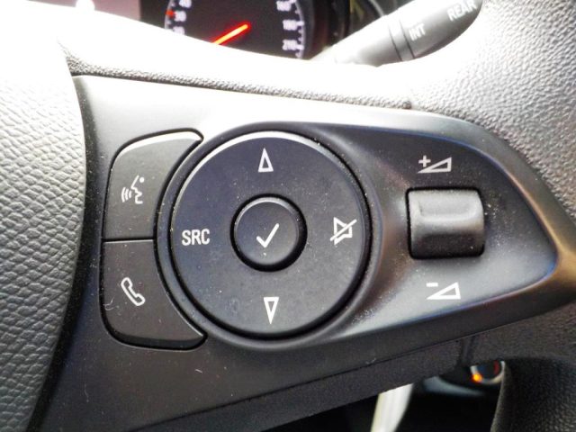 Opel Corsa 1.2 75 CV Edition, del 2023, in vendita a Gallipoli (LE)