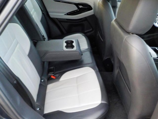 Land Rover Range Rover Evoque 2.0D I4 163 CV AWD Auto R-Dynamic usato a GALLIPOLI