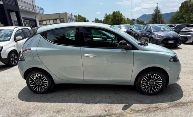 Lancia Ypsilon 1.2 69 CV 5 porte GPL Ecochic - foto 4 di 4