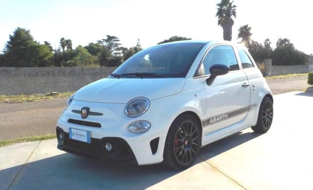 Abarth 595 1.4 Turbo T-Jet 180 CV Competizione, del 2017, 18.700 km, in vendita a Gallipoli (LE)