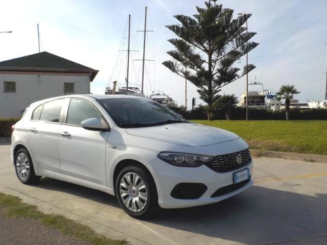 Fiat Tipo 1.3 Mjt S&S 5 porte Easy - foto 3 di 4