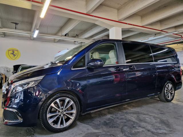 Mercedes-Benz V 220 DIESEL PREMIUM EXTRALONG 8 POSTI CV.163, del 2020, 94.000 km, in vendita a Torino (TO)
