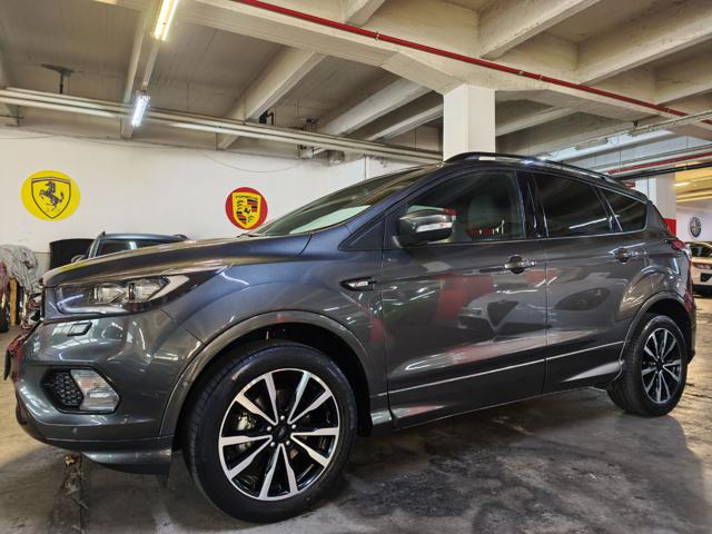 Ford Kuga 1500 ECOBOOST CV.150 KM. 46.900 UNIPROP ST-LINE usato a TORINO