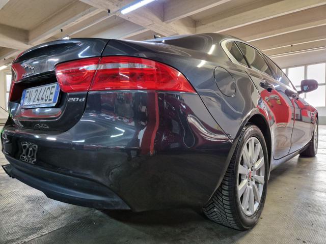 Jaguar XE 2000 DIESEL CV.180 AUTOM / 17'/PELLE - foto 3 di 4