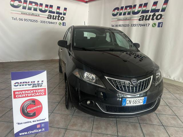 Lancia Ypsilon 1.0 FireFly 5 porte S&S Hybrid GOLD - foto 2 di 4