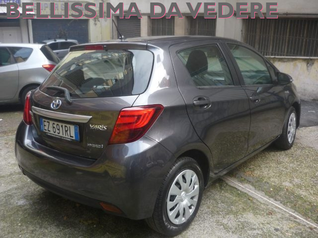 Toyota Yaris 1.5 Hybrid 5 porte Cool - foto 3 di 4