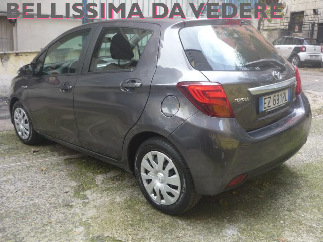 Toyota Yaris 1.5 Hybrid 5 porte Cool - foto 4 di 4