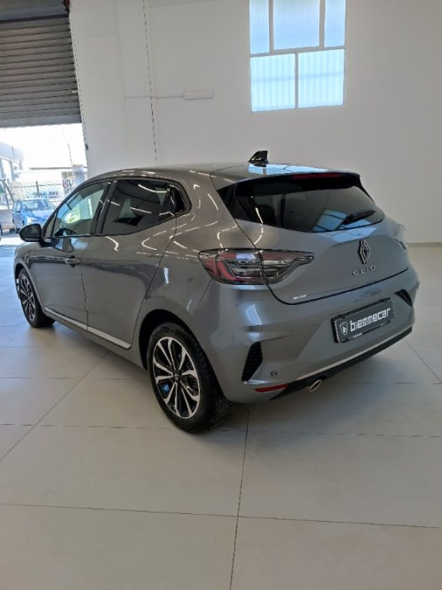 Renault Clio TCe 90 CV 5 porte Techno i.e - foto 3 di 4