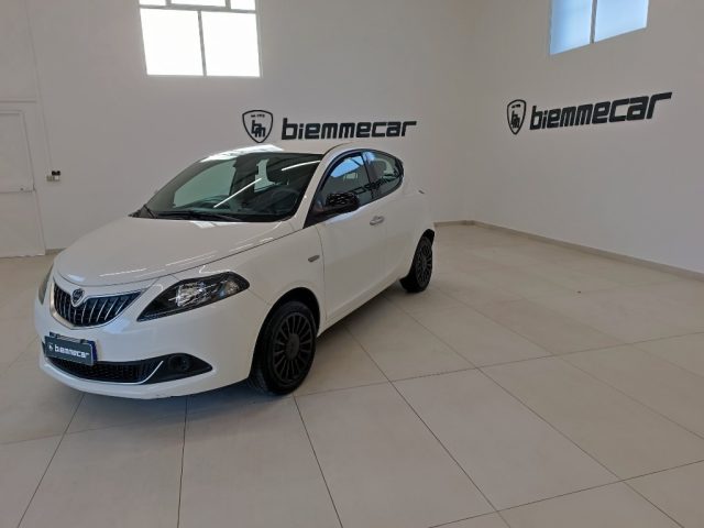 Lancia Ypsilon 1.0 FireFly 5 porte S&S Hybrid Ecochic Gold i.e usato a AUGUSTA