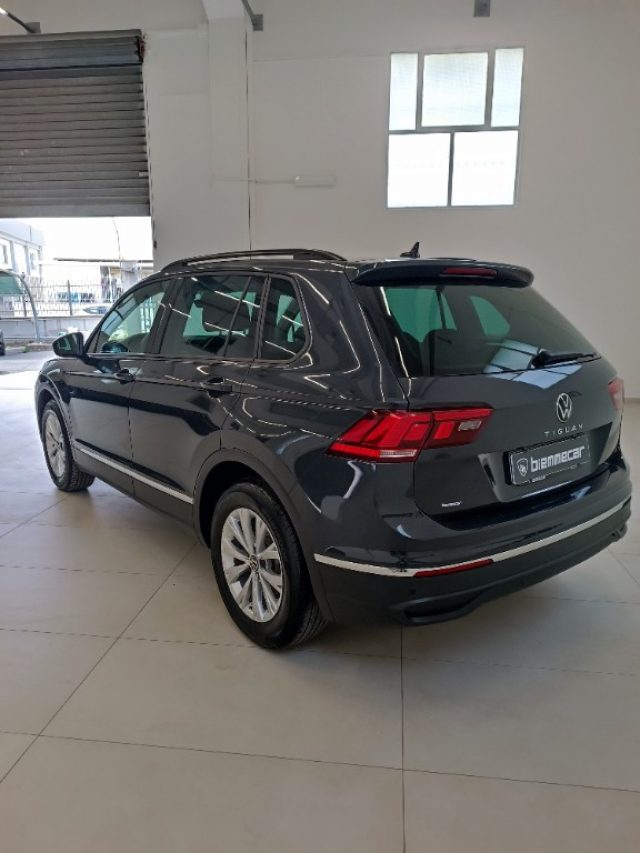 Volkswagen Tiguan 2.0 TDI 150 CV SCR DSG Life i.e - foto 4 di 4
