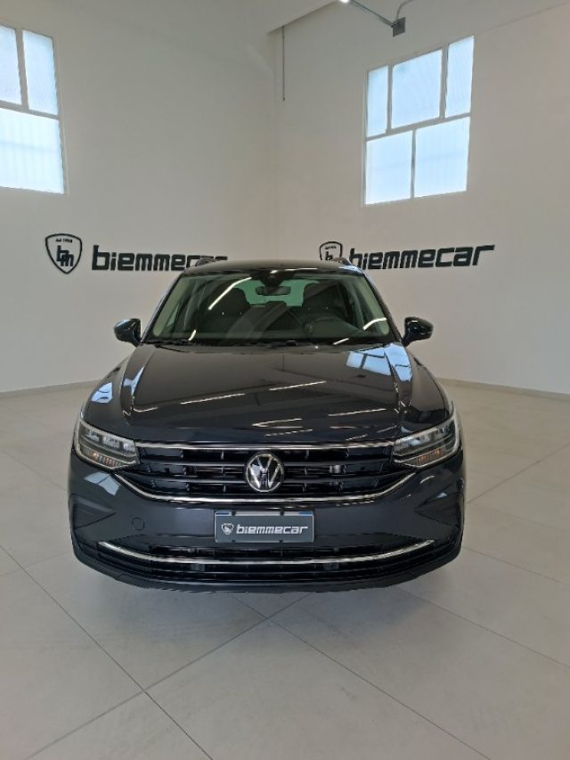 Volkswagen Tiguan 2.0 TDI 150 CV SCR DSG Life i.e - foto 3 di 4