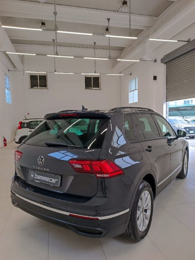 Volkswagen Tiguan 2.0 TDI 150 CV SCR DSG Life i.e - foto 3 di 4