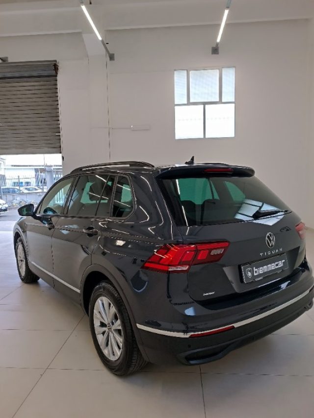 Volkswagen Tiguan 2.0 TDI 150 CV SCR DSG Life i.e - foto 4 di 4
