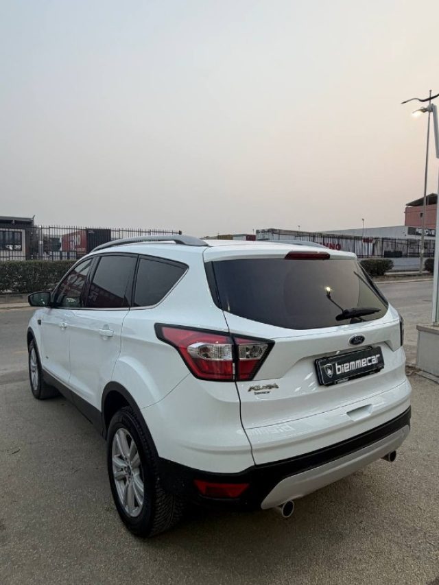 Ford Kuga 2.0 TDCI 150 CV S&S 4WD Powershift Business - foto 4 di 4