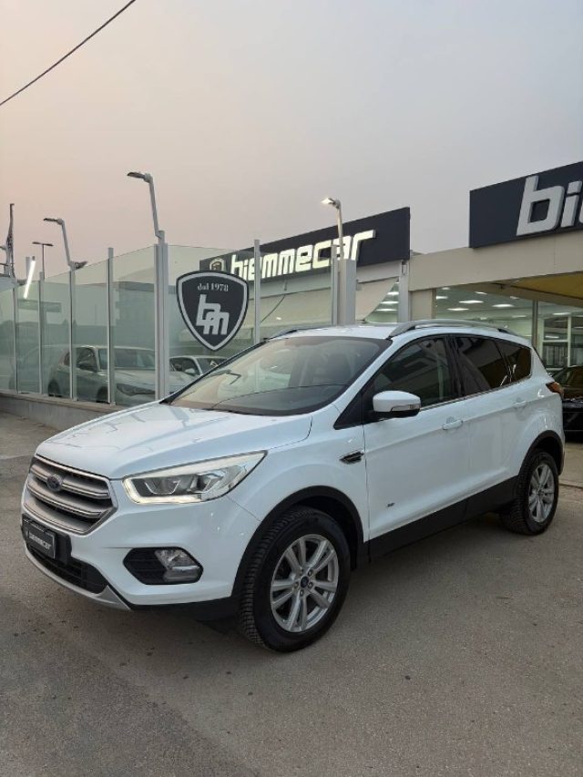 Ford Kuga 2.0 TDCI 150 CV S&S 4WD Powershift Business - foto 3 di 4