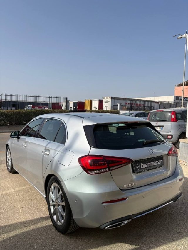 Mercedes-Benz A 180 d Automatic Sport - foto 4 di 4