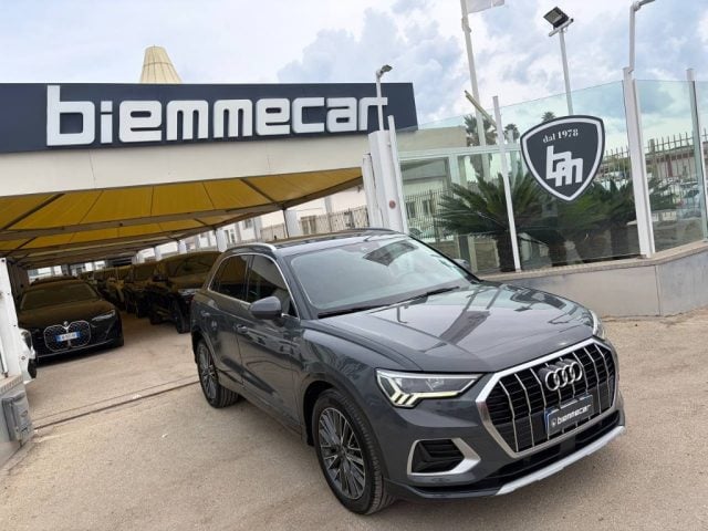 Audi Q3 35 TDI quattro S tronic Identity Black i.m, del 2023, 90.700 km, in vendita a Augusta (SR)