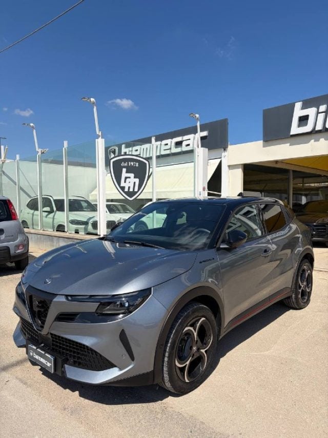 Alfa Romeo Junior 1.2 145 CV Hybrid eDCT6 Speciale i.m - foto 4 di 4