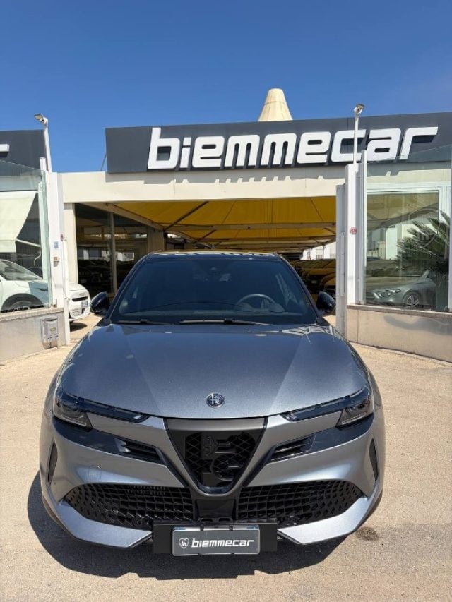 Alfa Romeo Junior 1.2 145 CV Hybrid eDCT6 Speciale i.m - foto 3 di 4