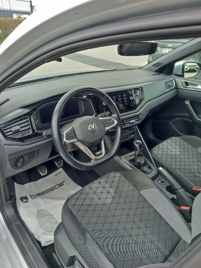Volkswagen Taigo 1.0 TSI 110 CV R-Line i.m, del 2022, 78.600 km, in vendita a Augusta (SR)