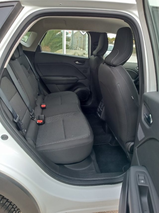 Renault Captur Full Hybrid E-Tech 145 CV Techno I.E, del 2023, 43.300 km, in vendita a Augusta (SR)