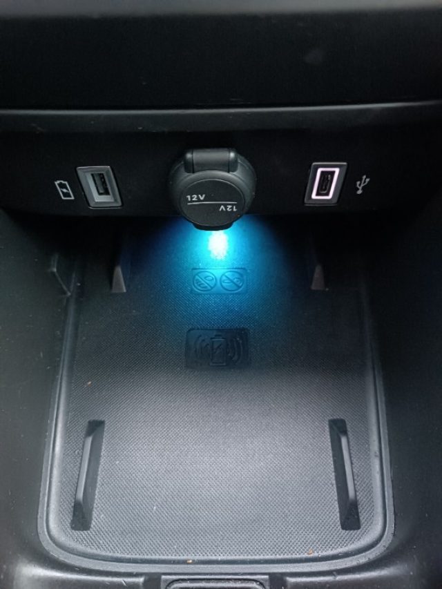 Fiat 600 Hybrid 100 CV DCT MHEV La Prima i.e, del 2025, 24.400 km, in vendita a Augusta (SR)