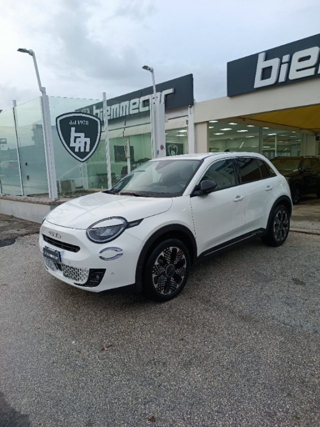 Fiat 600 Hybrid 100 CV DCT MHEV La Prima i.e - foto 2 di 37