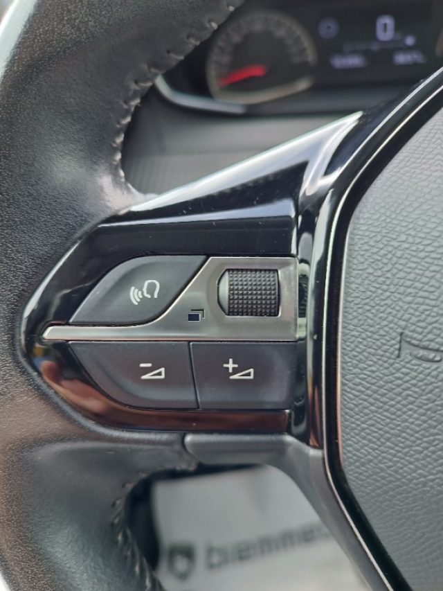 Peugeot 2008 PureTech 100 S&S Allure usato a AUGUSTA