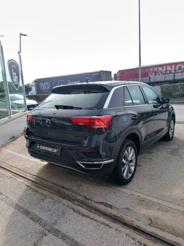 Volkswagen T-Roc 2.0 TDI SCR DSG 150 CV Bus. BlueMotion Tec I.M usato a AUGUSTA