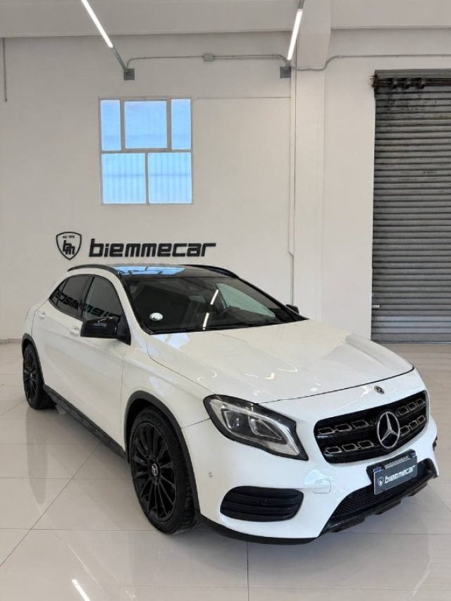 Mercedes-Benz GLA 200 d Automatic 4Matic Premium - foto 2 di 4