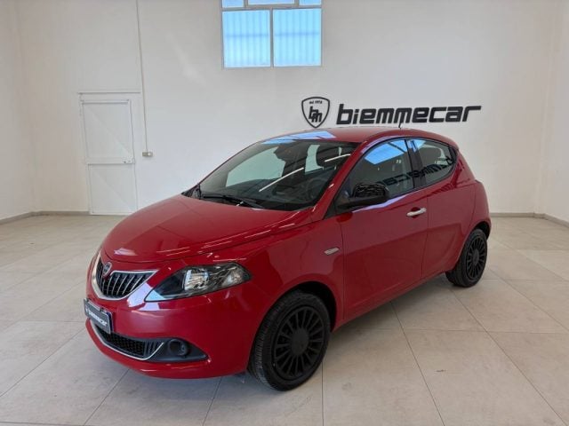 Lancia Ypsilon 1.0 FireFly 5 porte S&S Hybrid Ecochic Gold i,m, del 2022, 44.300 km, in vendita a Augusta (SR)