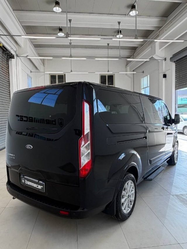 Ford Tourneo Custom 320 2.0 EcoBlue 130CV aut. PL c/sollev. Tit. I,E - foto 3 di 4