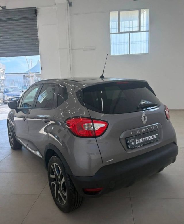 Renault Captur 1.5 dCi 8V 90 CV Start&Stop Energy R-Link - foto 4 di 4