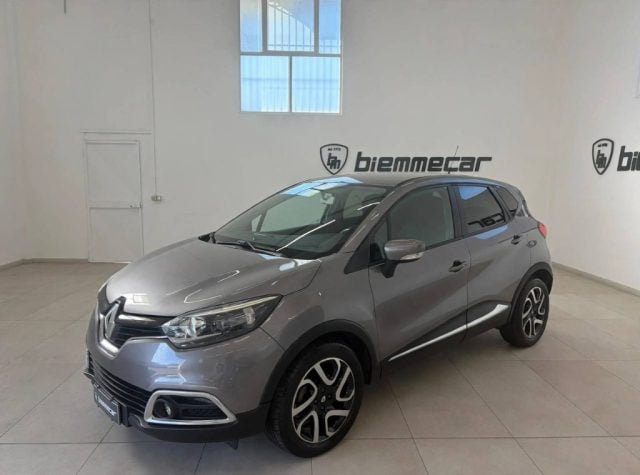 Renault Captur 1.5 dCi 8V 90 CV Start&Stop Energy R-Link, del 2013, 103.000 km, in vendita a Augusta (SR)